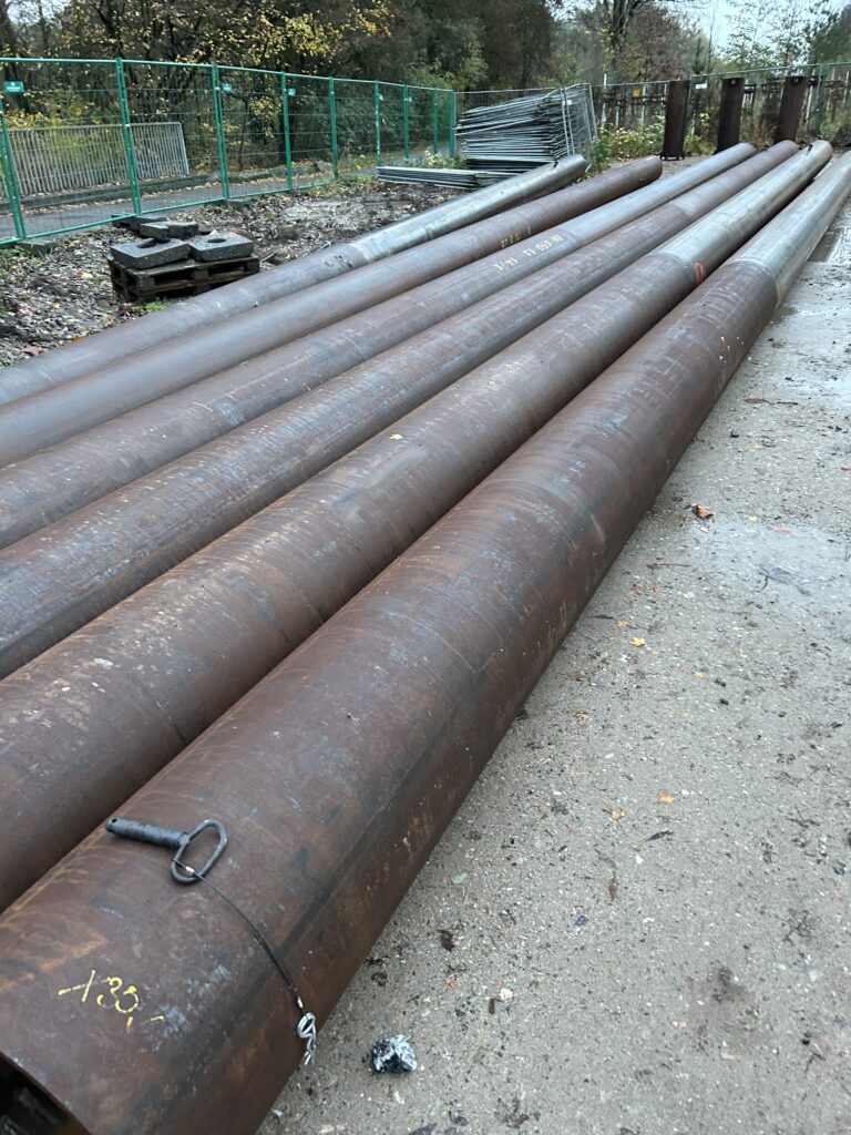 Gründung für zwei neue Brücken mit Stahlrohren